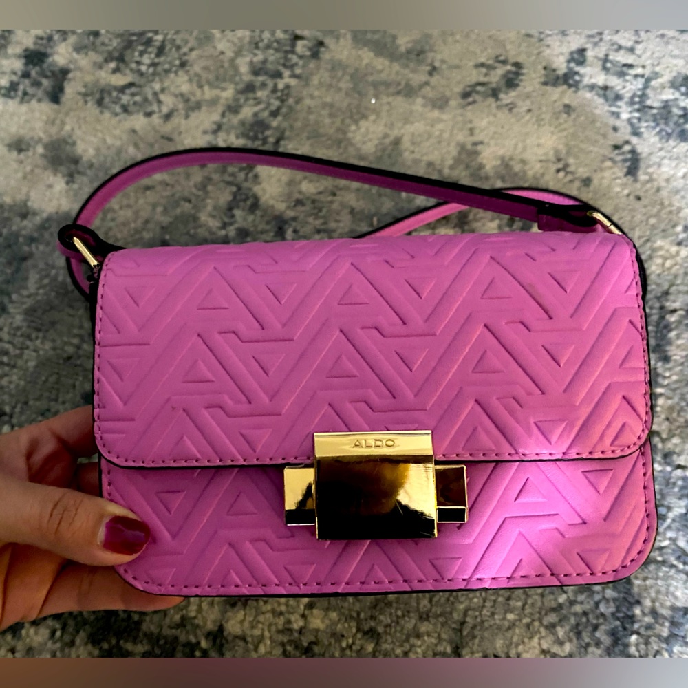 Aldo - Picture 2 of 6